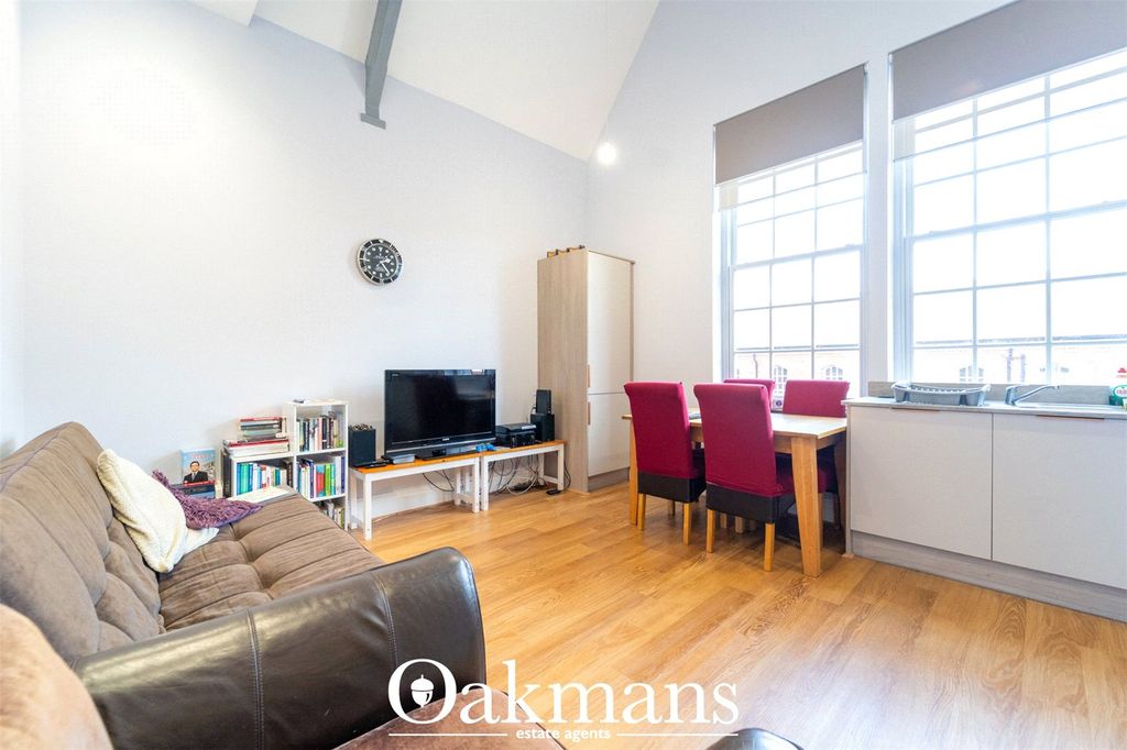 Property photo 3 of 23 Picture No. 04