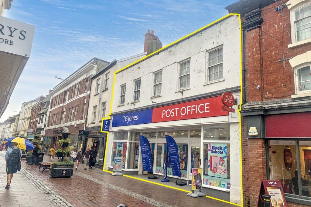 Property photo 1 of 3 76 High Street, Barnstaple Ex31 1Hx