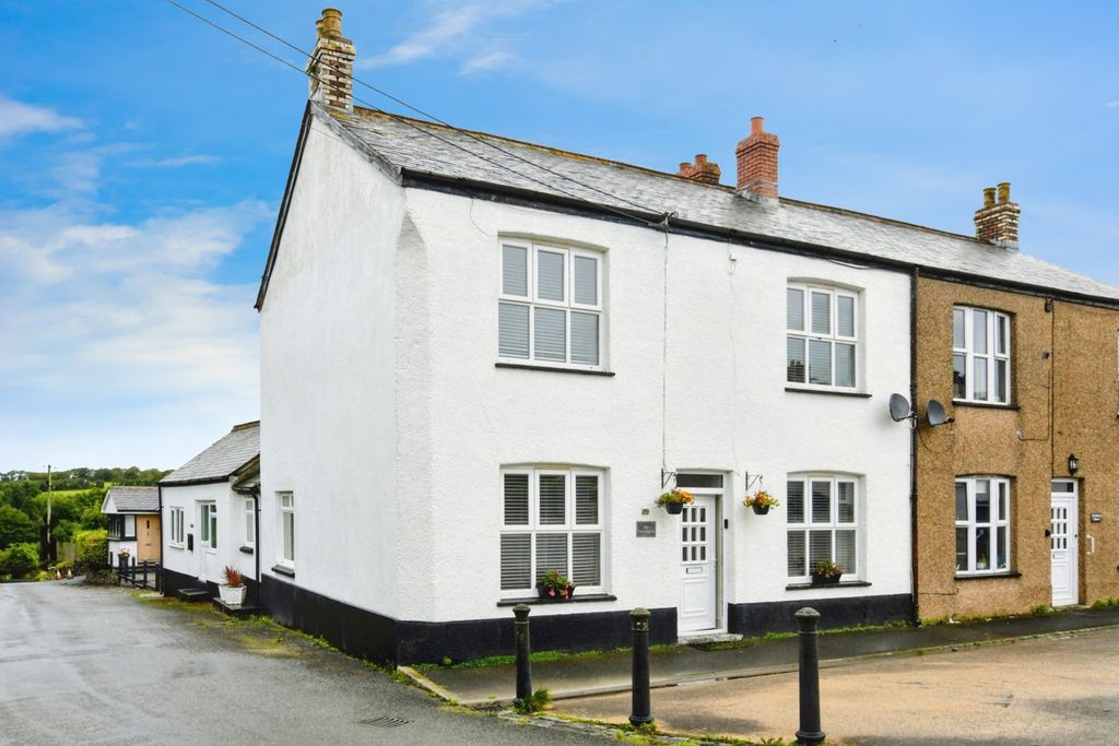 Property photo 1 of 27 Front View