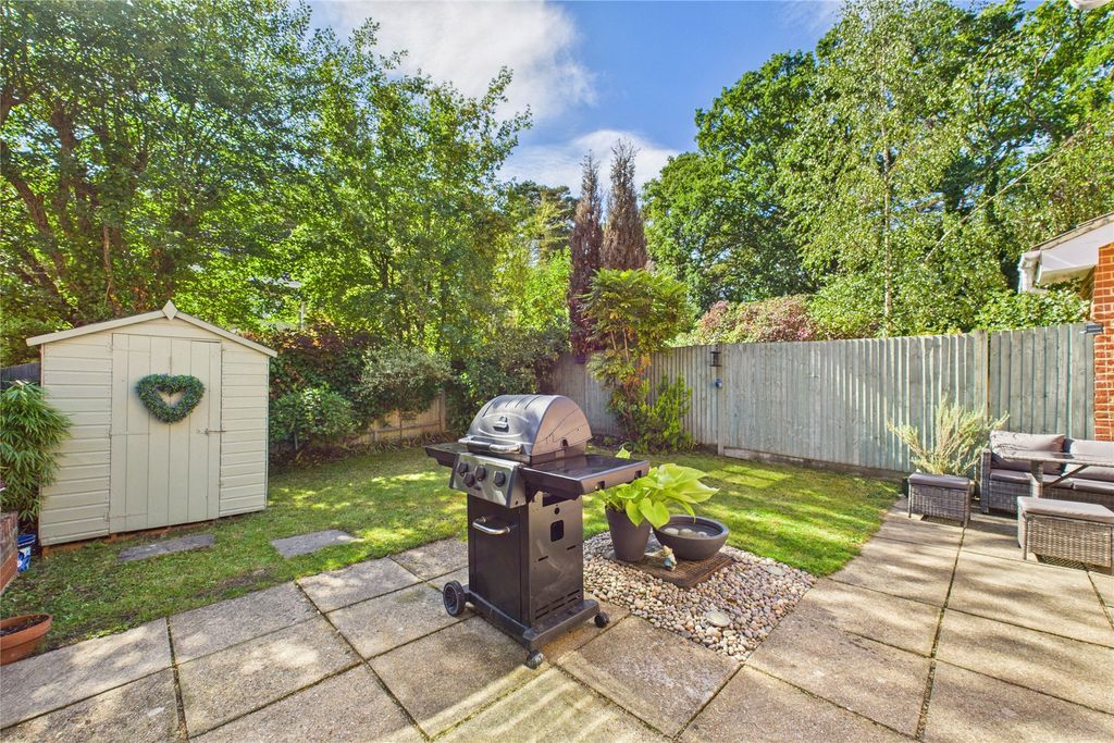 Property photo 2 of 12 Picture No. 38