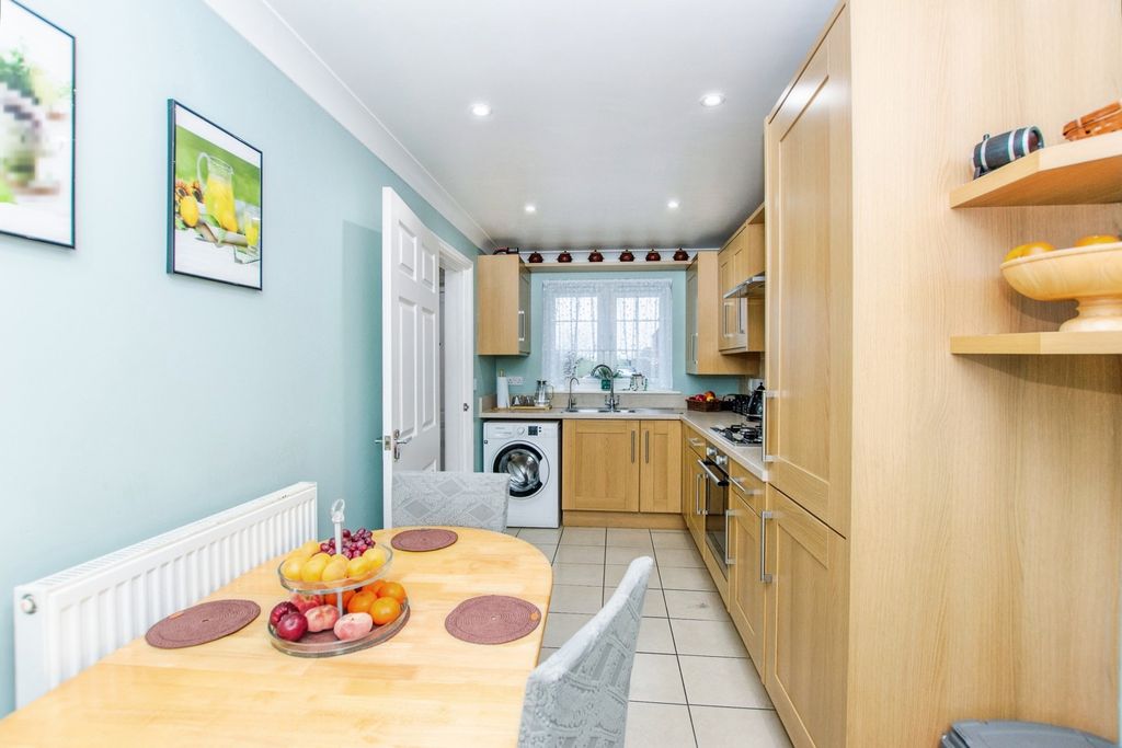 Property photo 2 of 16 Pbox-Img.Jpg