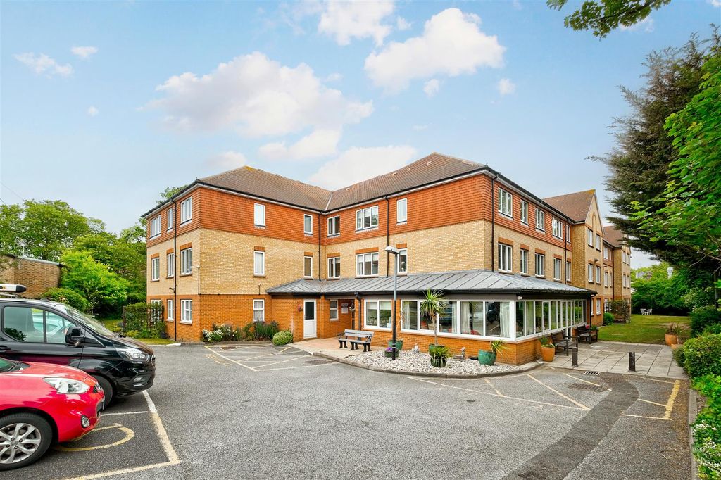 Property photo 1 of 10