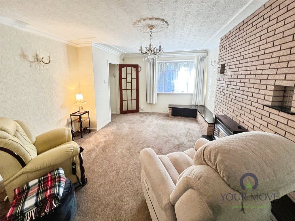 Property photo 2 of 13 Lounge