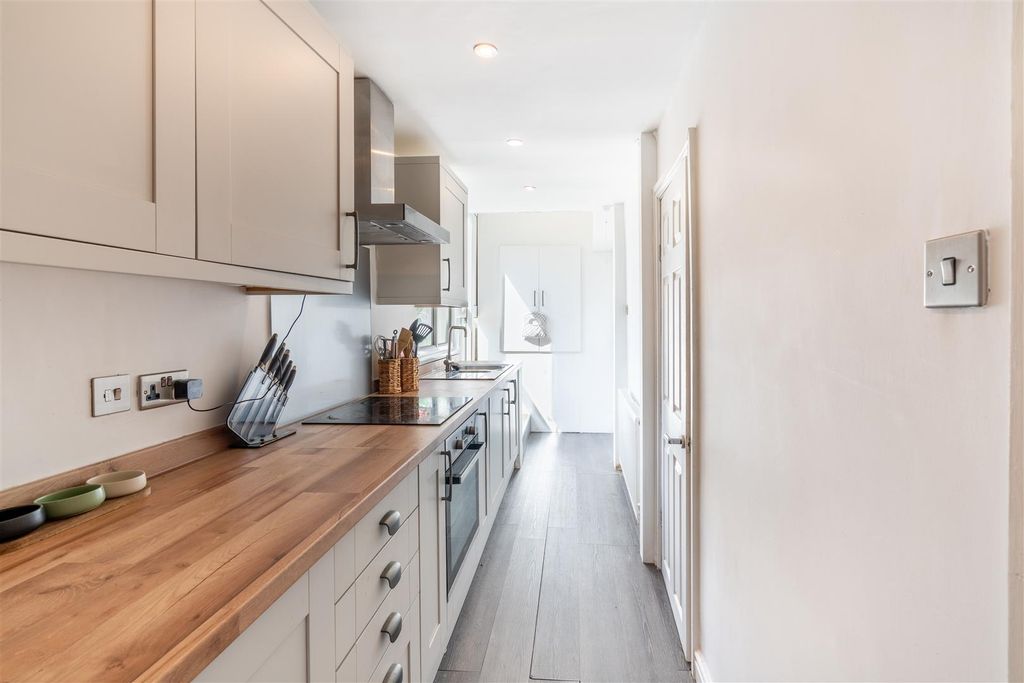 Property photo 2 of 13 _A7R1053-Hdr.Jpg