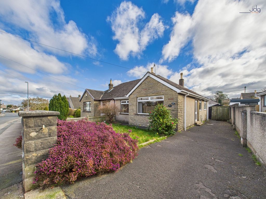 Property photo 1 of 15 Welcome To Manor Road