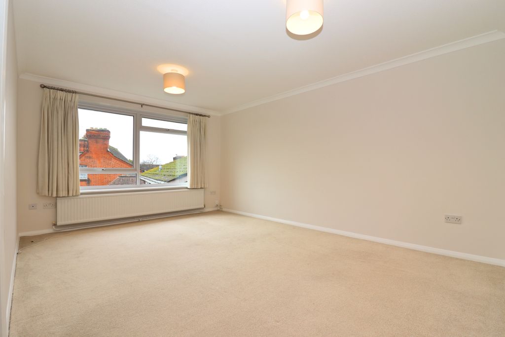 Property photo 2 of 6