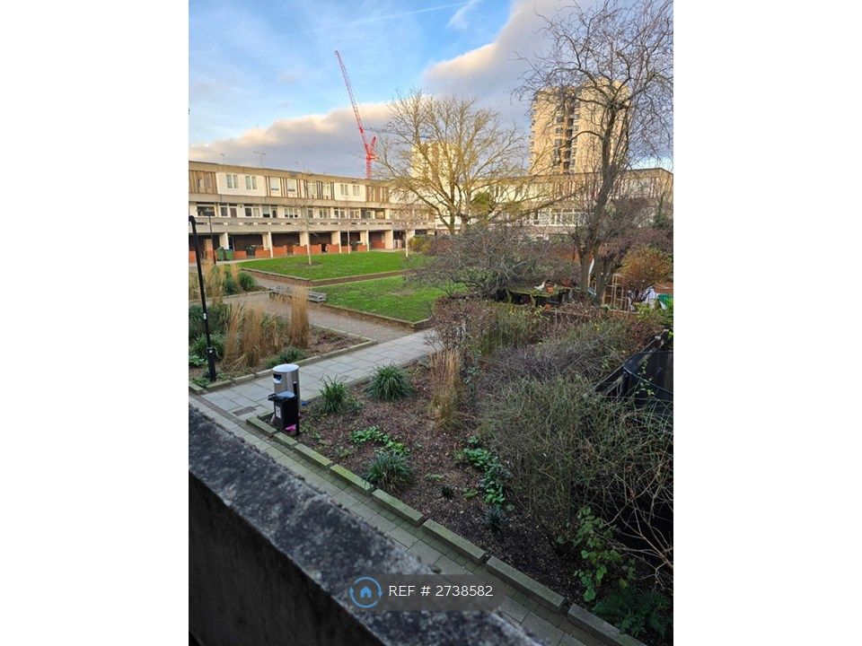 Property photo 3 of 9 Balcony