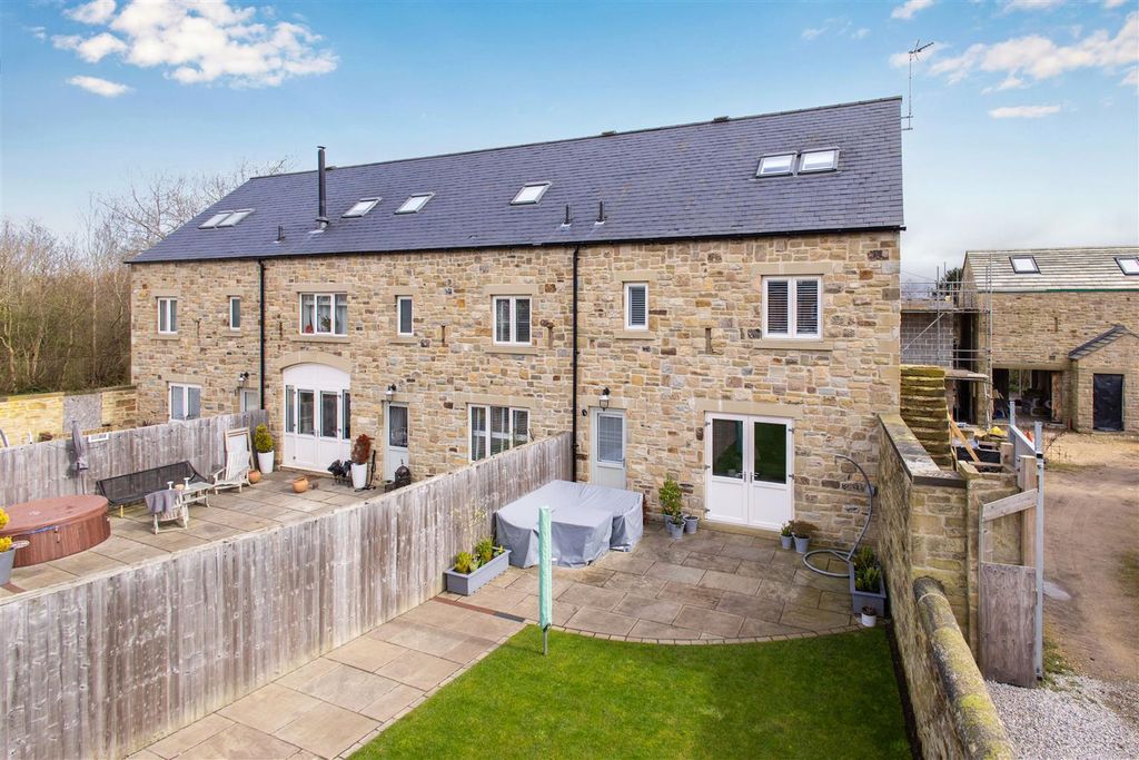 Property photo 1 of 23 External