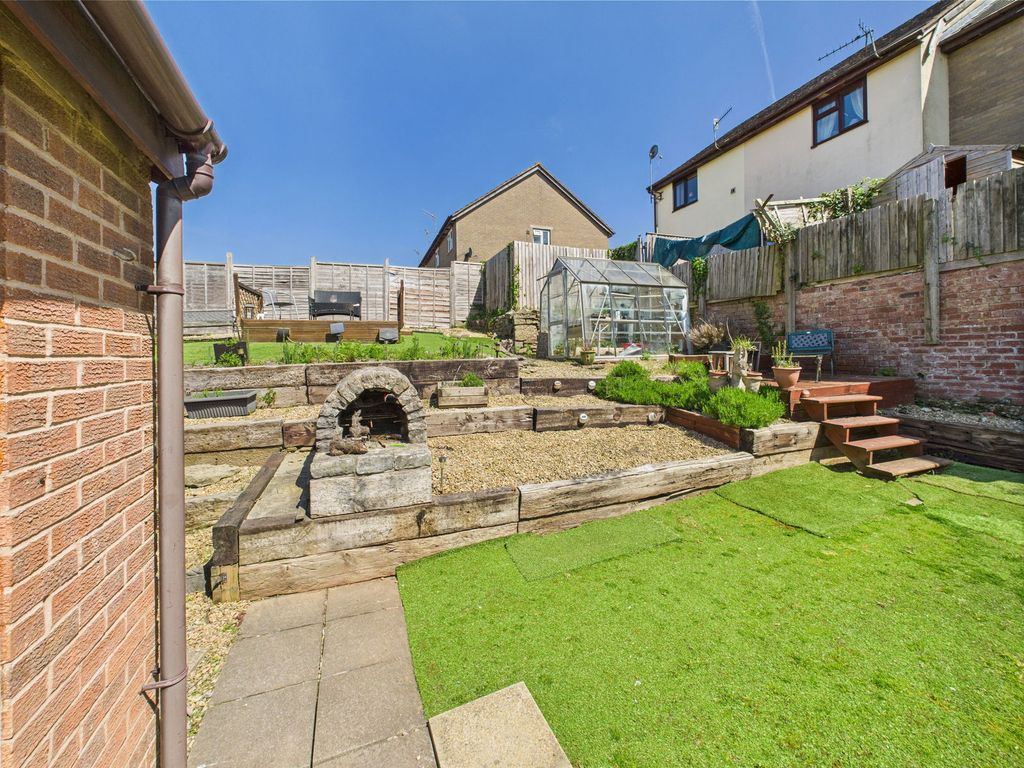Property photo 2 of 24