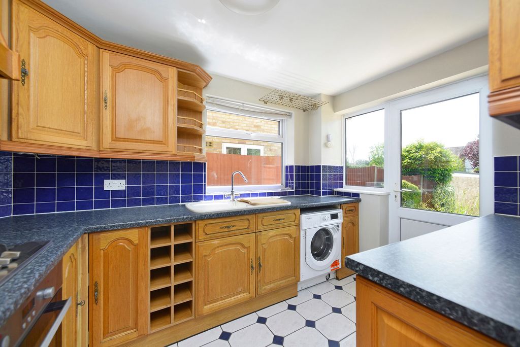 Property photo 3 of 18
