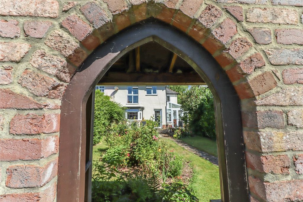 Property photo 1 of 30 Picture No. 37
