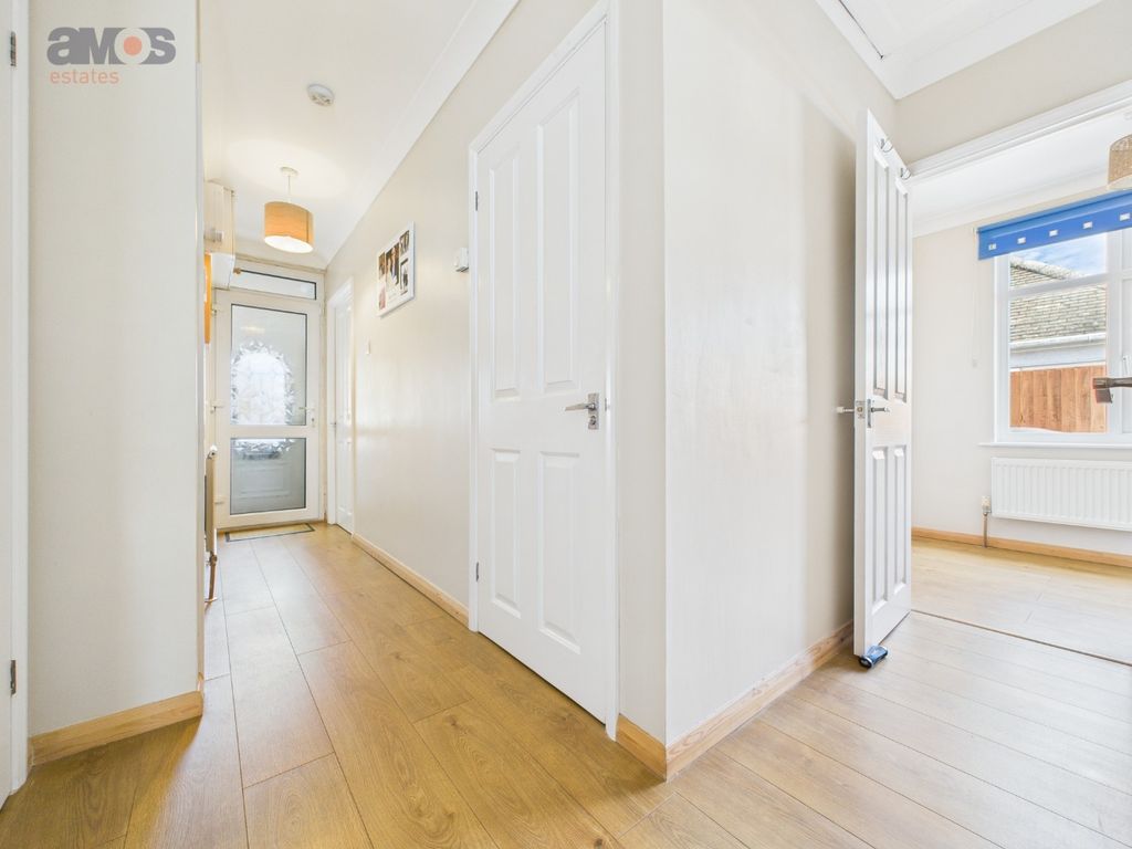 Property photo 2 of 20 4447454