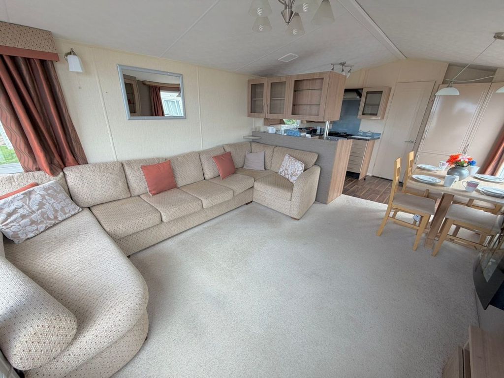 Property photo 1 of 8 Willerby Granada 2011 Vs657439 139920742.Jpeg