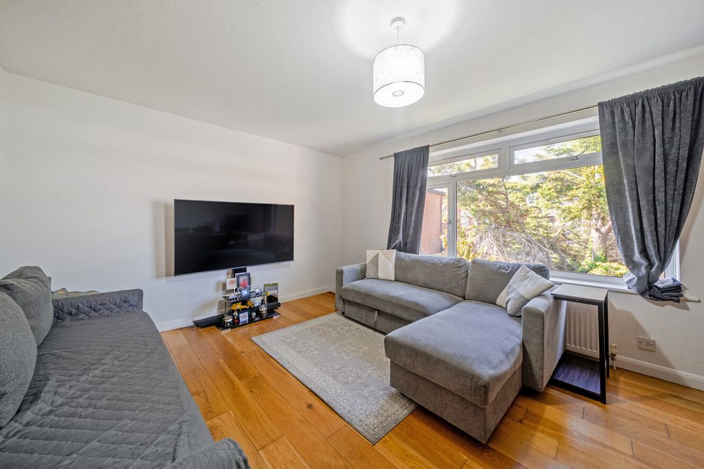 Property photo 1 of 9 1448869-6-69E8B67...