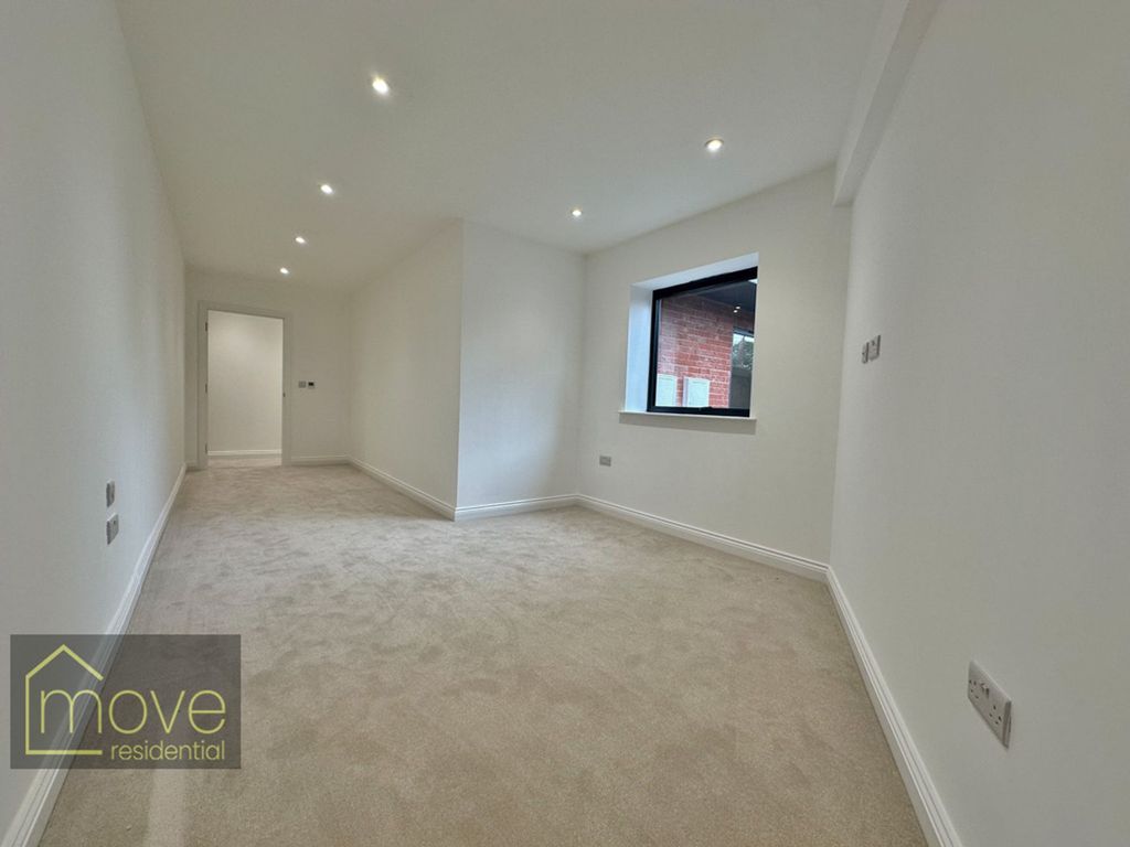 Additional image 12 of 2 bed flat for saleMount Avenue, Heswall CH60