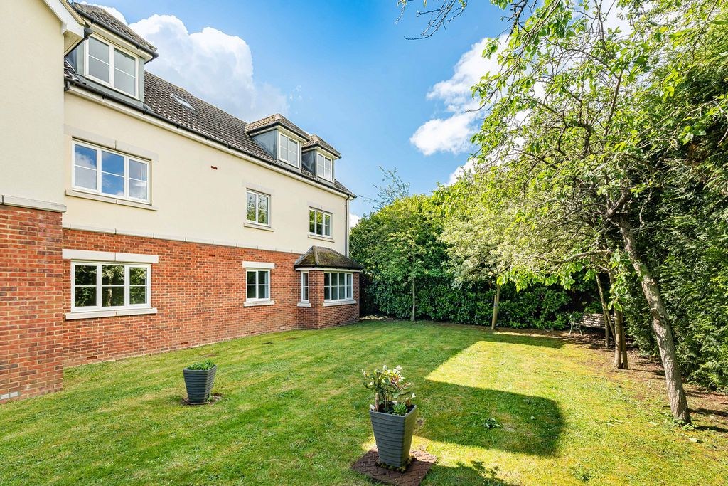 Additional image 15 of 2 bed flat for saleBuckingham Road, Bicester OX26