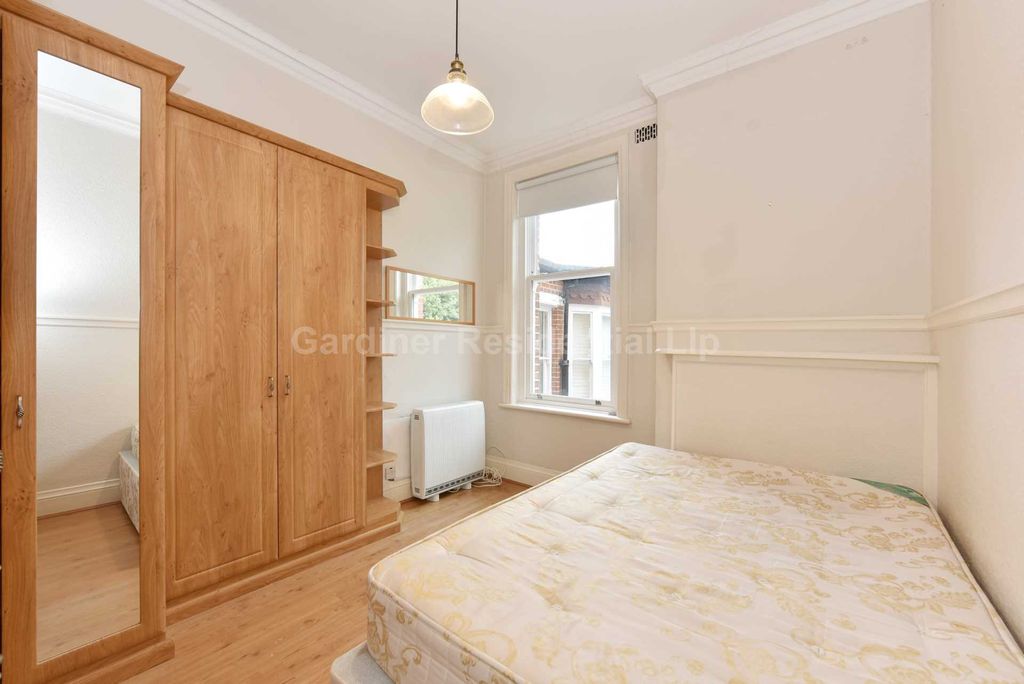 Property photo 3 of 10