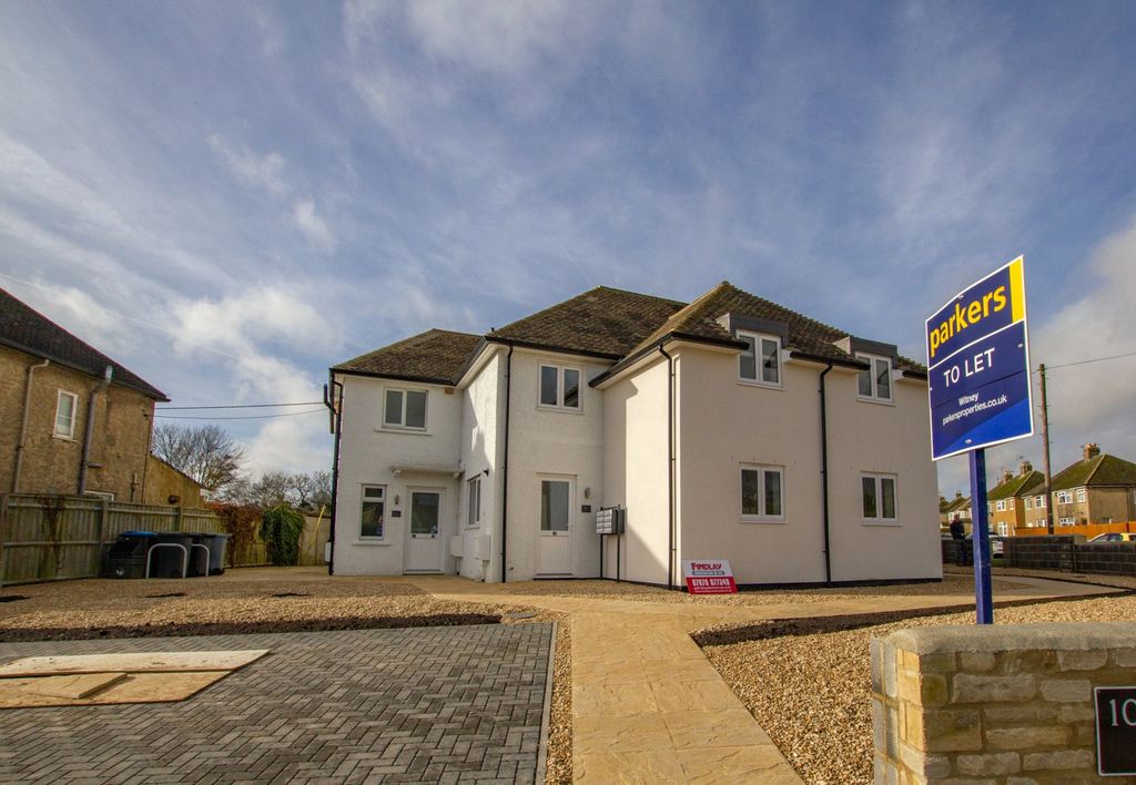 Property photo 1 of 11 External