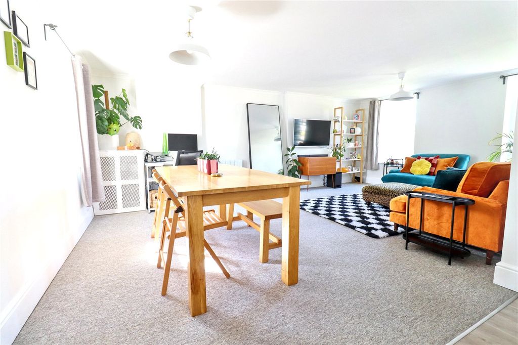 Property photo 3 of 11 Picture No. 07