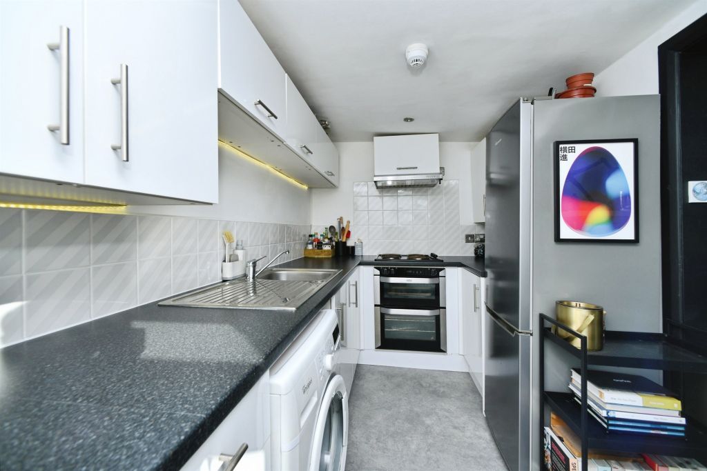 Property photo 3 of 17