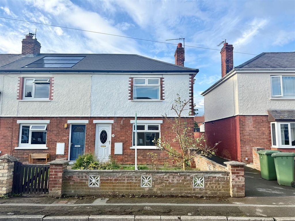 Property photo 1 of 9