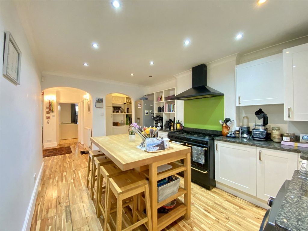 Property photo 3 of 22 Picture No. 26