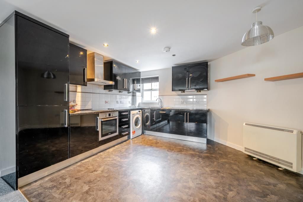 Property photo 2 of 20 Kitchen