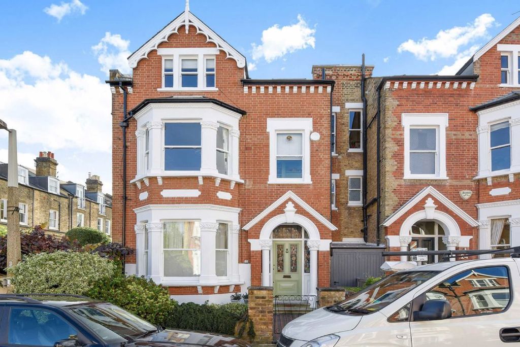 Property photo 1 of 7