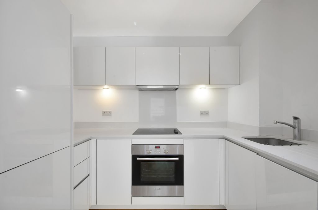 Property photo 3 of 9 Kitchen - Kara Court