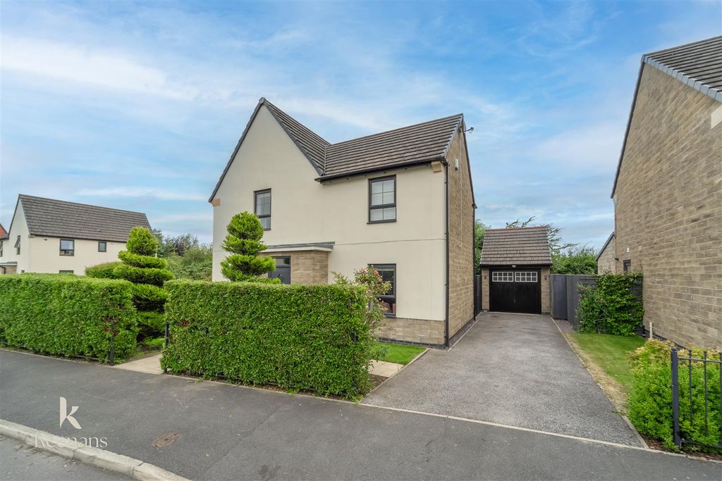 Property photo 1 of 38