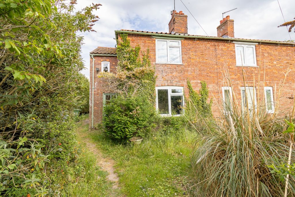 Property photo 2 of 21 5154564