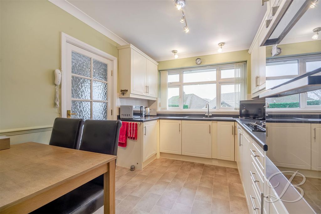 Property photo 3 of 29 Ccltd-12.Jpg