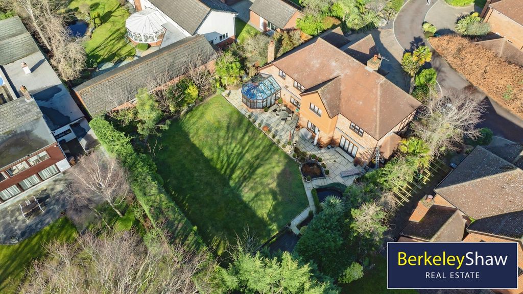 Property photo 2 of 44 Pbox-Img.Jpg