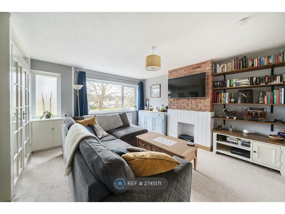 Property photo 2 of 9