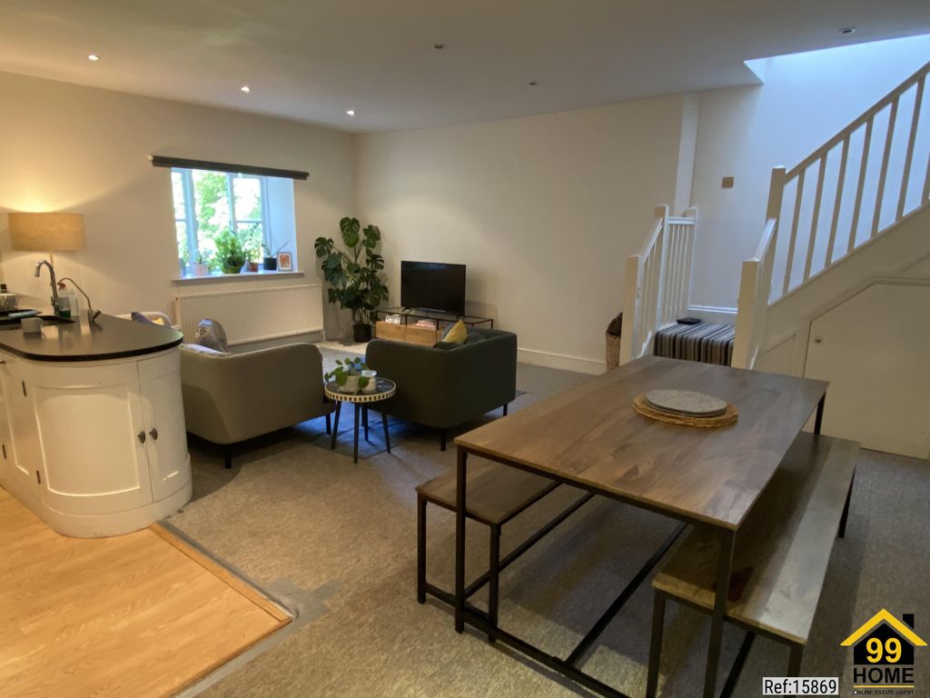 Property photo 3 of 8 Photo 2