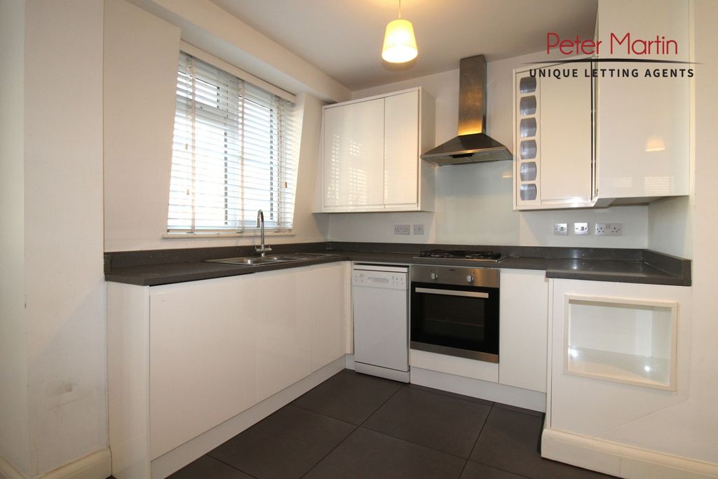 Property photo 2 of 7 Photo 5