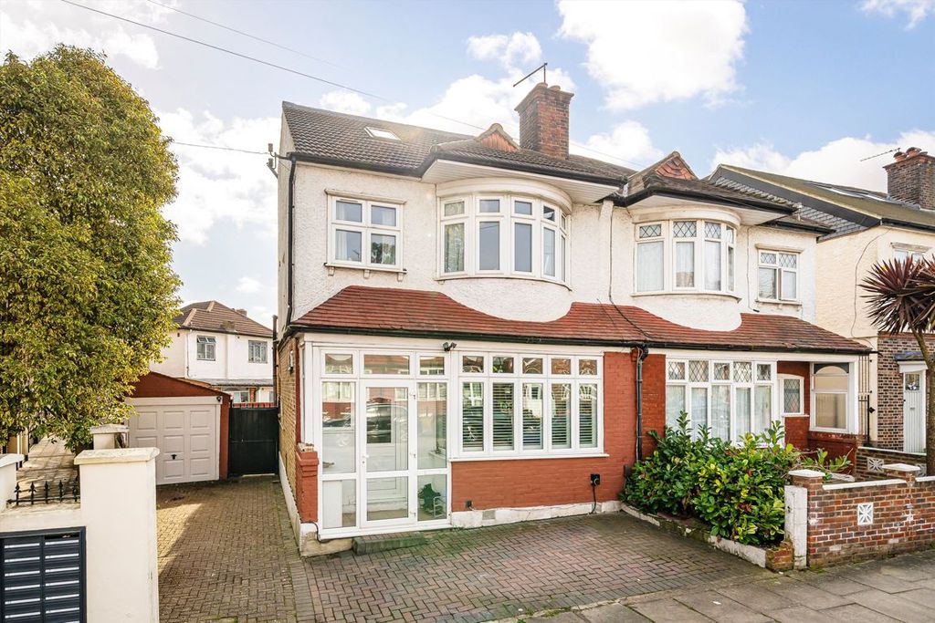 Property photo 1 of 9