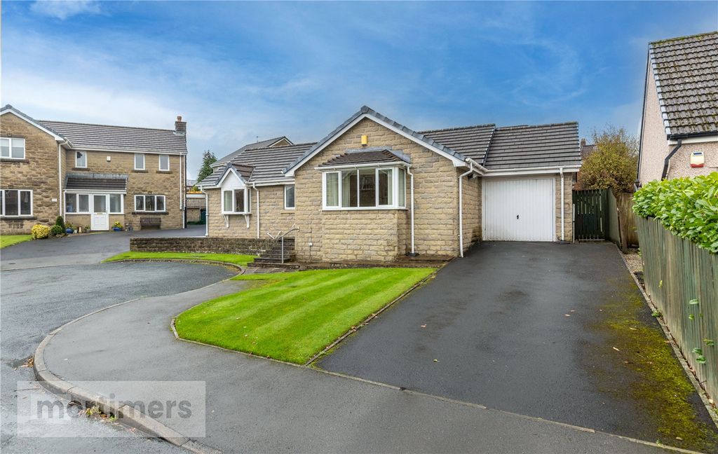 Property photo 2 of 22 External