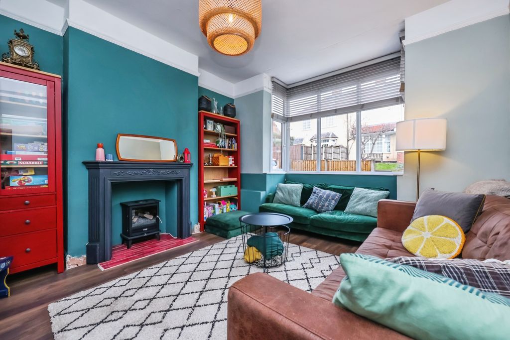 Property photo 3 of 16