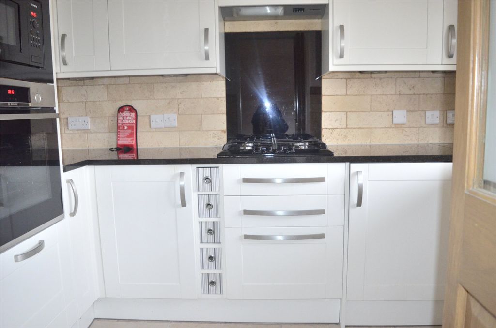 Property photo 3 of 18 Picture No. 32