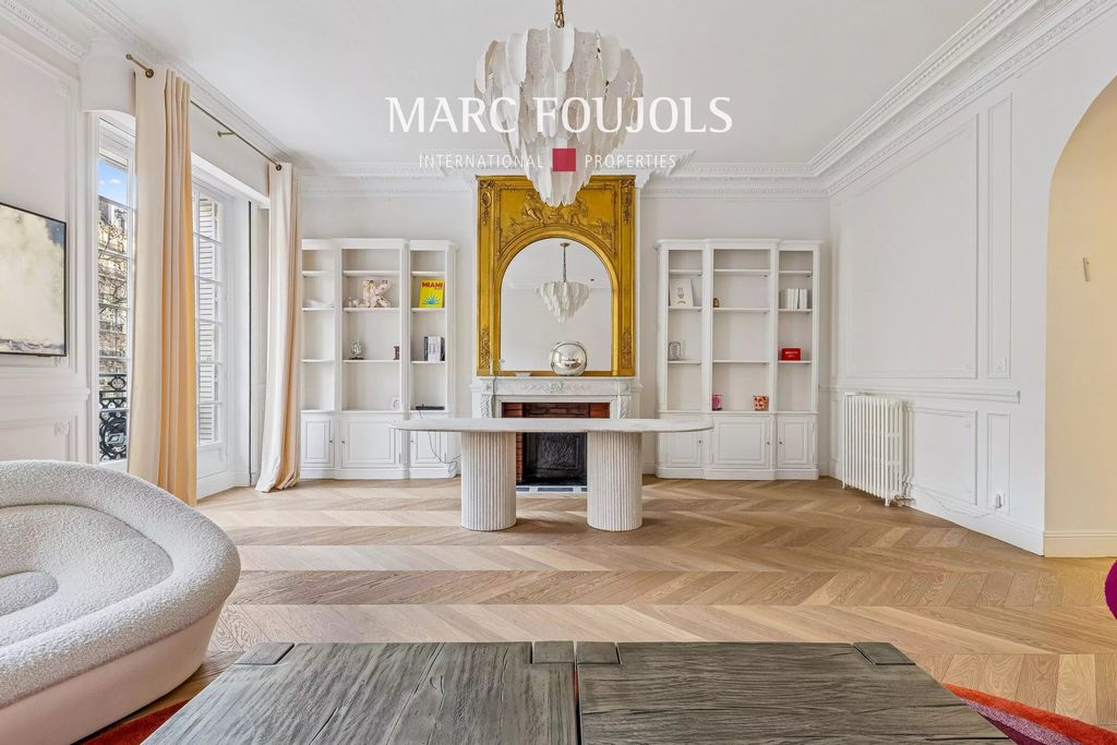 Property photo 1 of 17 Paris XVI. Flandrin 200m² Apartment In Perfect Condition.