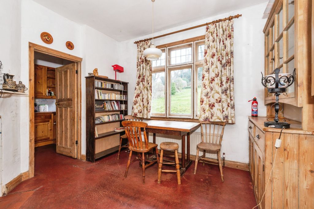 Property photo 3 of 17 Breakfast Room
