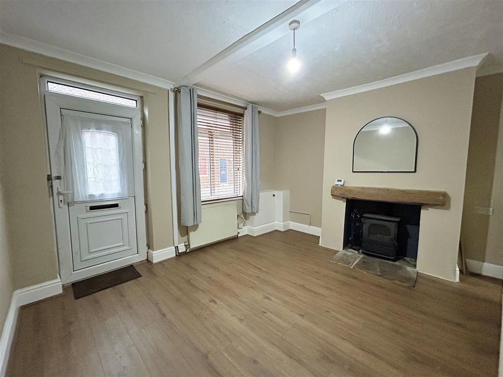 Property photo 2 of 9 Lounge