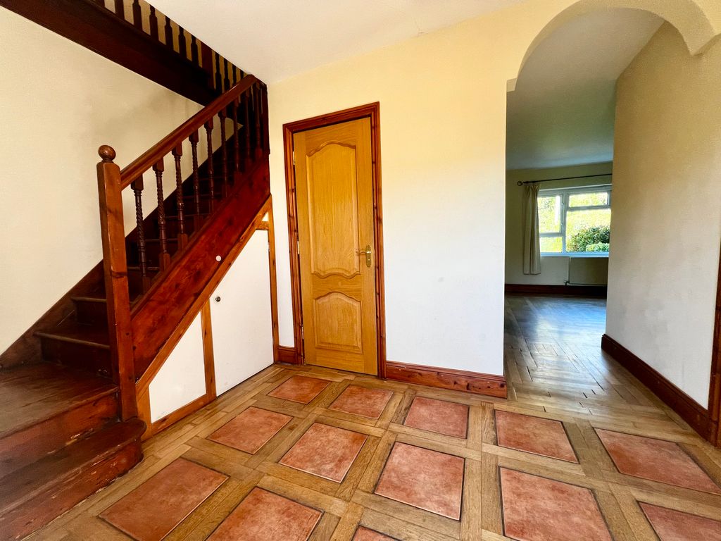 Property photo 2 of 13 Image