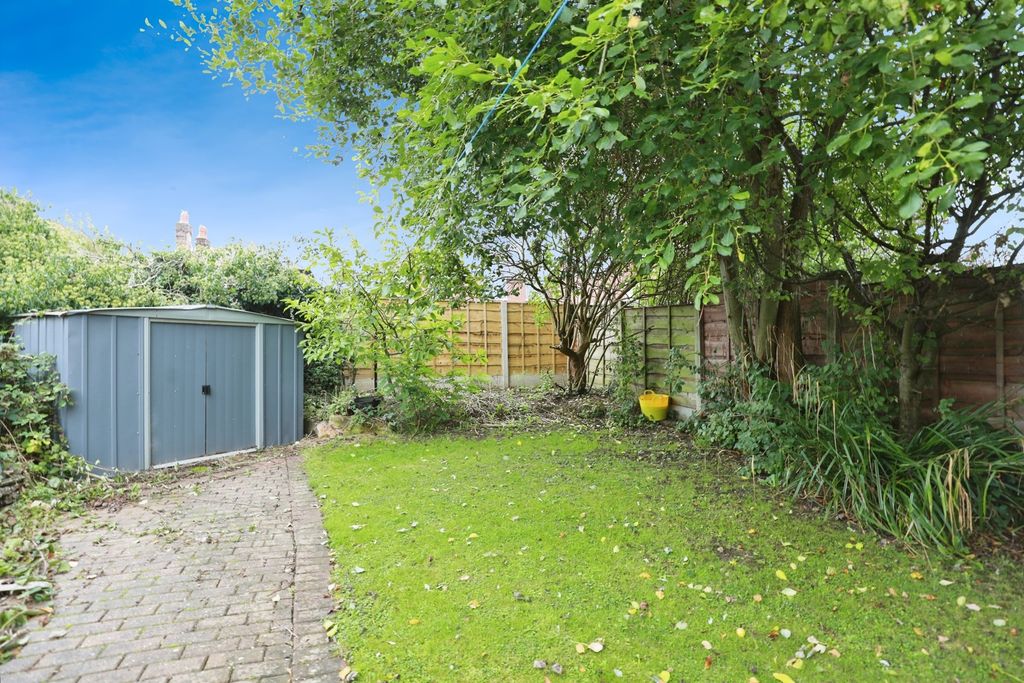 Property photo 3 of 17 Photo