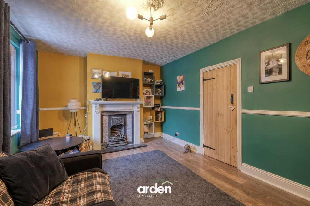 Property photo 3 of 13