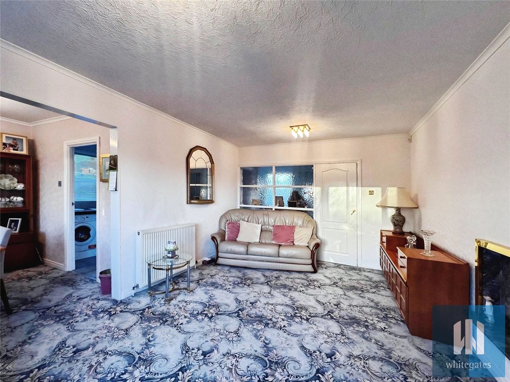 Property photo 3 of 19 Picture No. 15