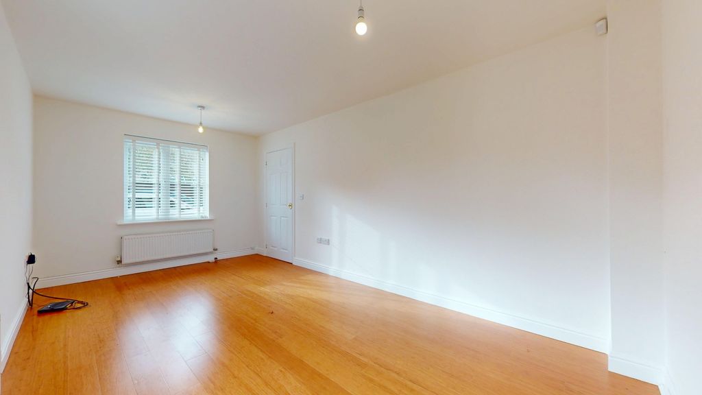 Property photo 3 of 30 4500105