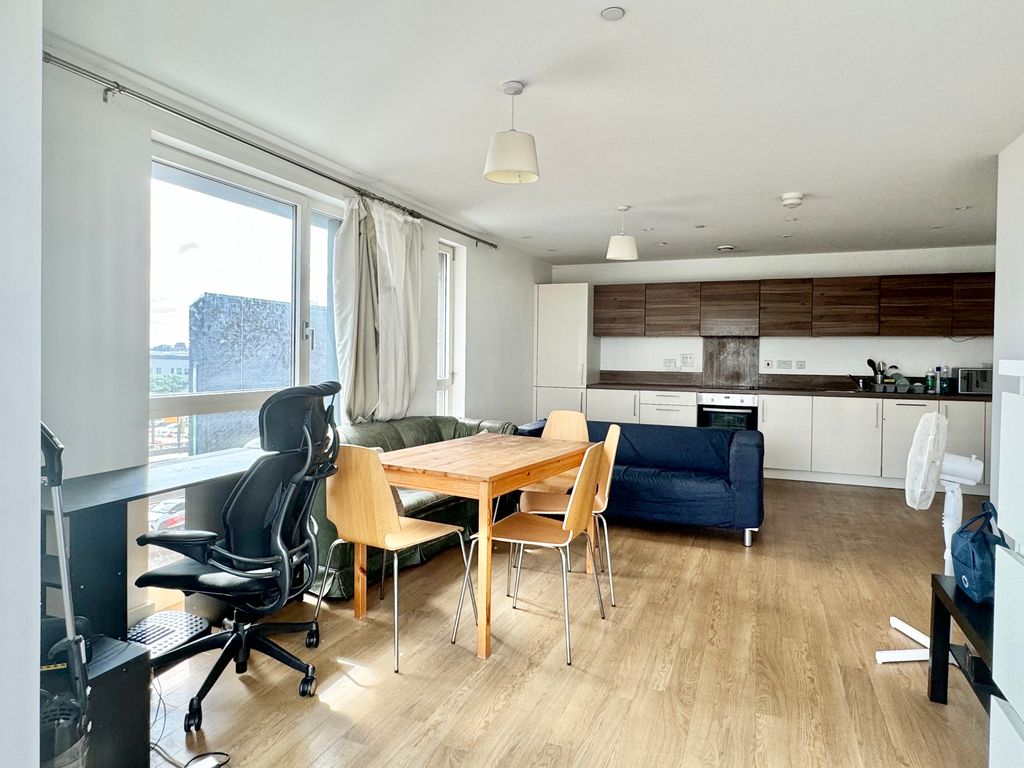 Property photo 3 of 19