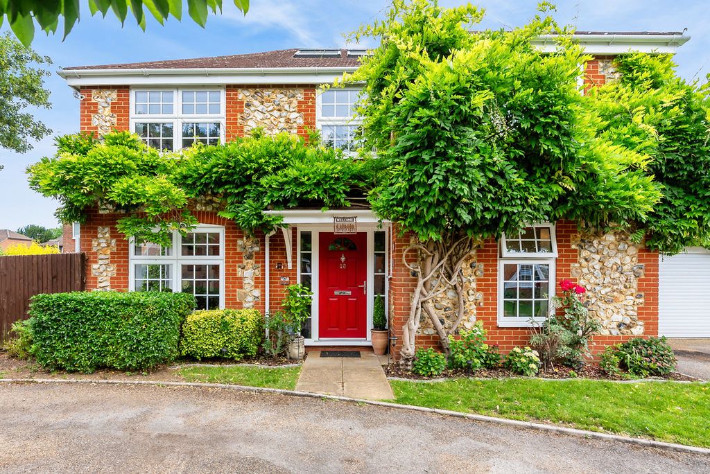Property photo 1 of 43